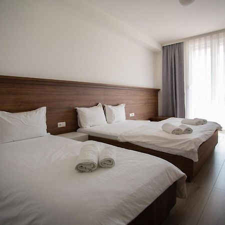 Hotel Dardani Titova Mitrovica エクステリア 写真