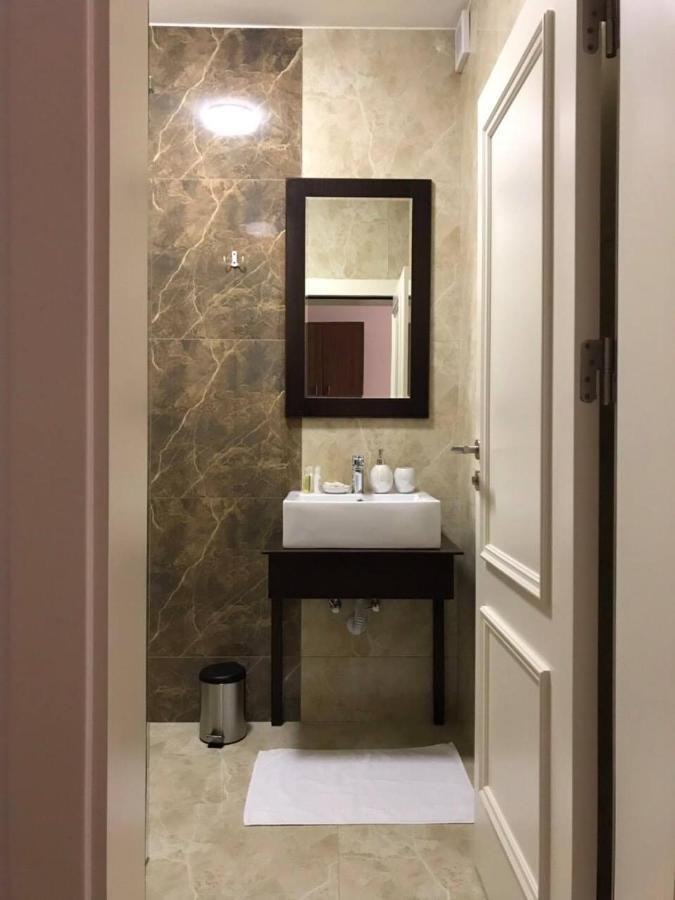 Hotel Dardani Titova Mitrovica エクステリア 写真