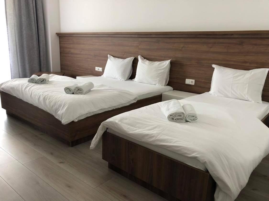 Hotel Dardani Titova Mitrovica エクステリア 写真