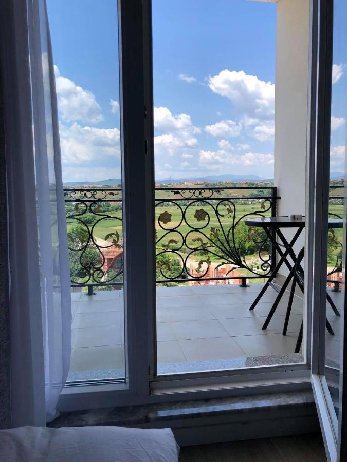 Hotel Dardani Titova Mitrovica エクステリア 写真