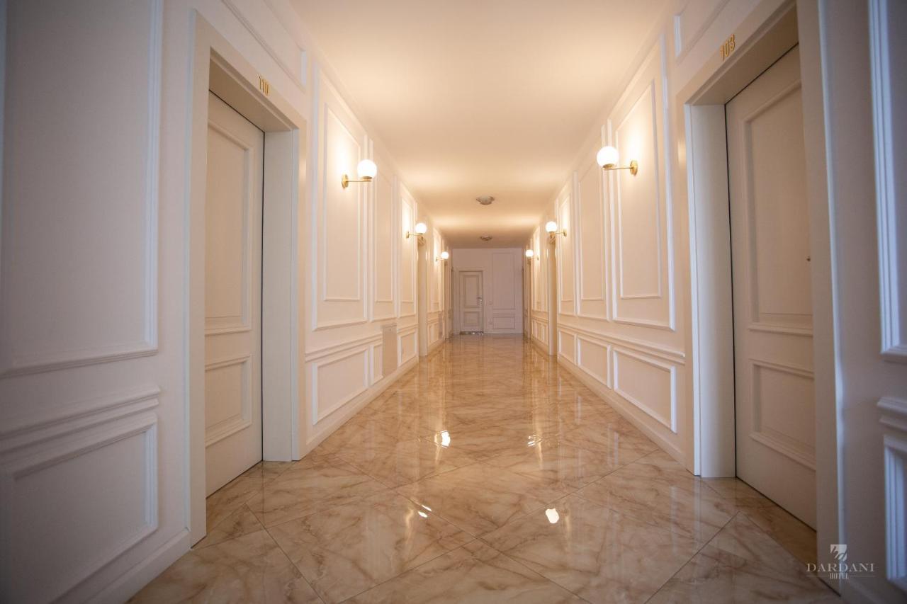 Hotel Dardani Titova Mitrovica エクステリア 写真